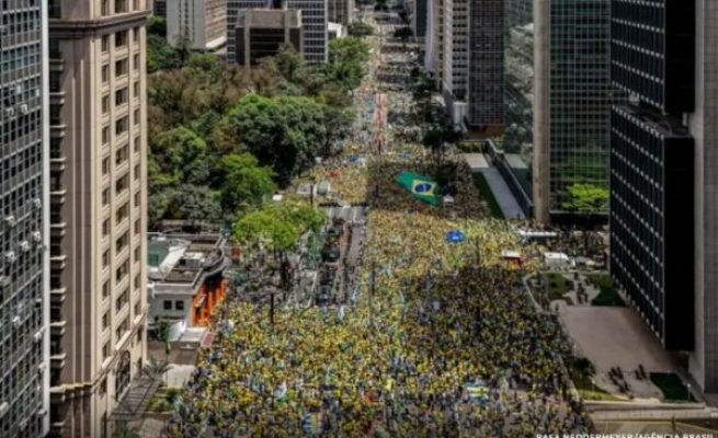 Ato de Flávio Bolsonaro na Paulista - Foto Rafa Neddermeyer-Agência Brasil