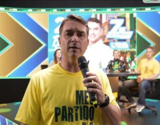 Flávio Bolsonaro - Foto YouTube-Reprodução